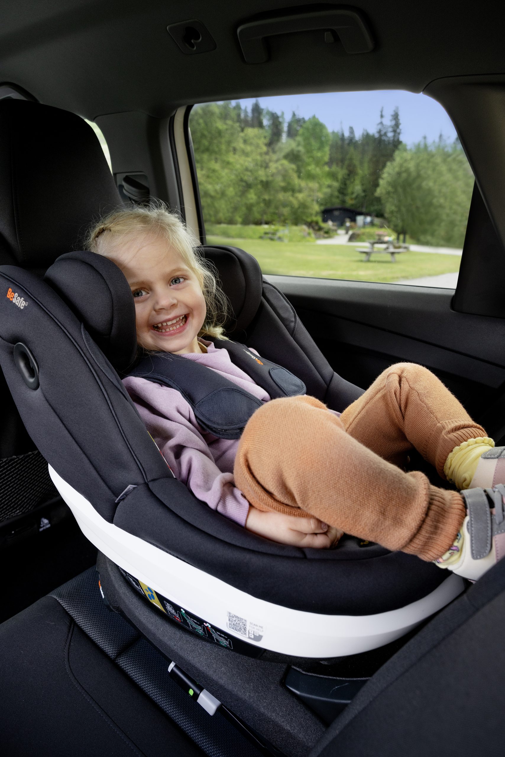 BeSafe autosjedalica Beyond 360, Black Soft Breeze - Slika 5