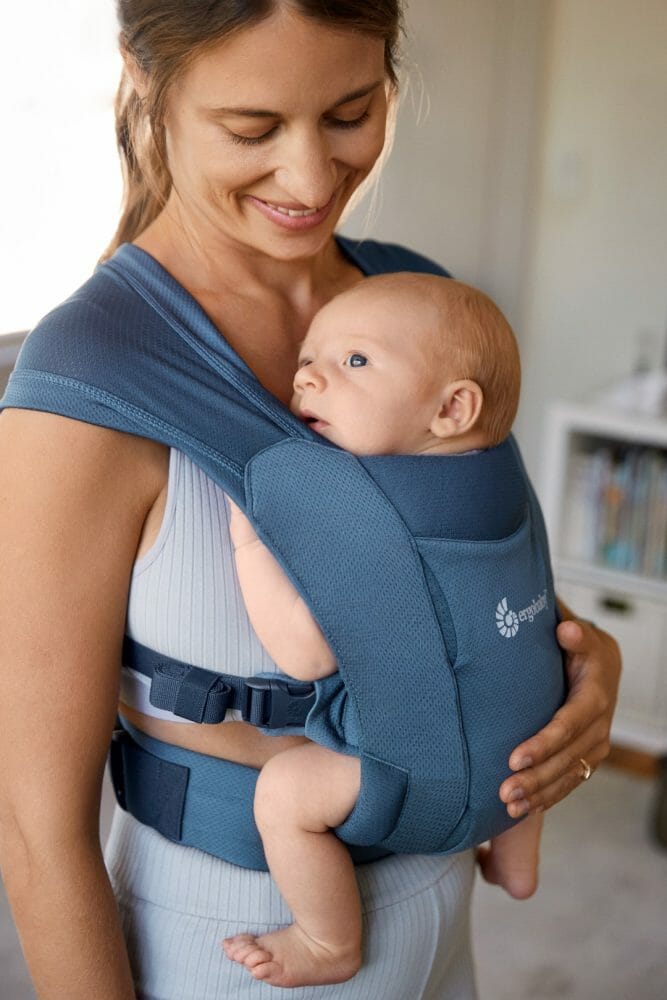 Ergobaby Embrace Soft Air Mesh nosiljka Blue - Slika 8