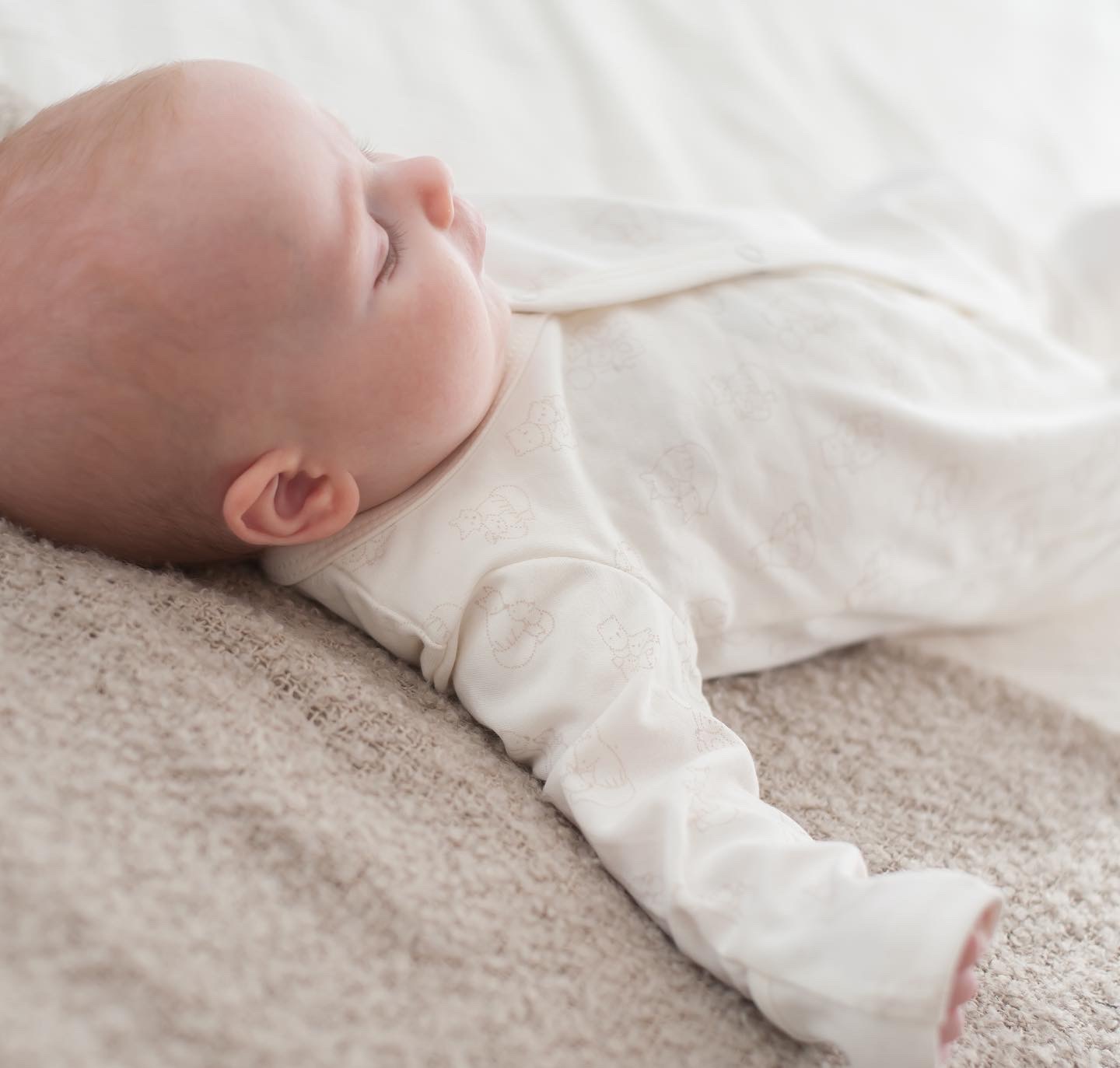 Kenguru Gold Body benkica "full print" 50-56 - Slika 4