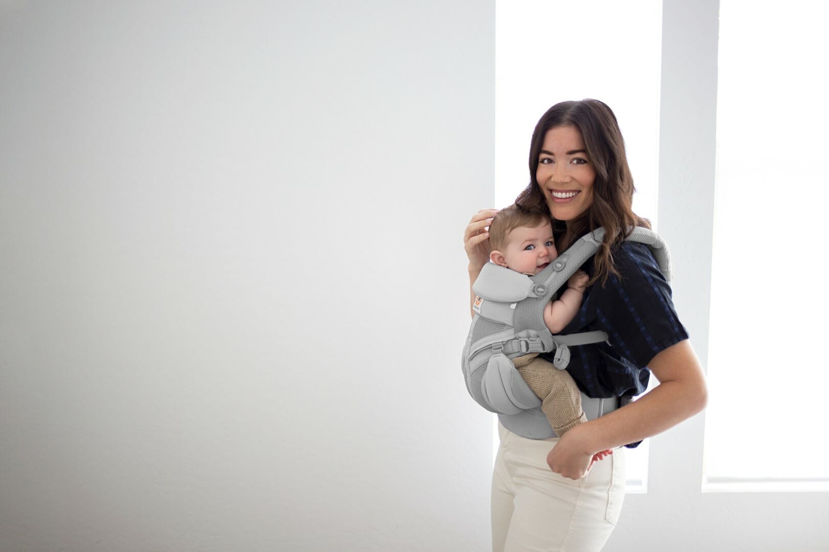 Ergobaby Omni 360 nosiljka, Cool Air, biserno siva - Slika 16