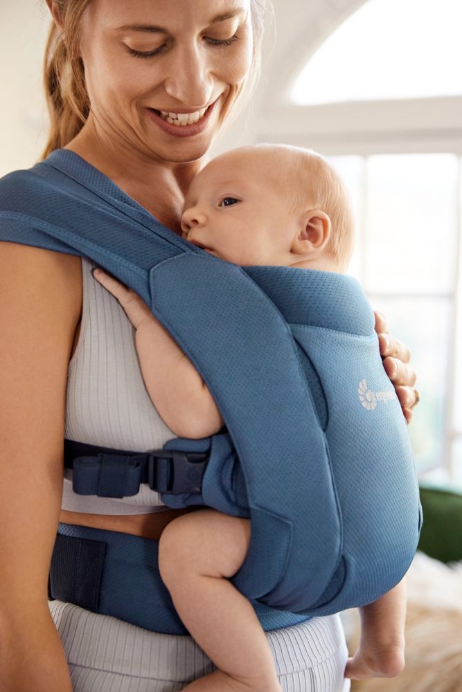 Ergobaby Embrace Soft Air Mesh nosiljka Blue - Slika 9