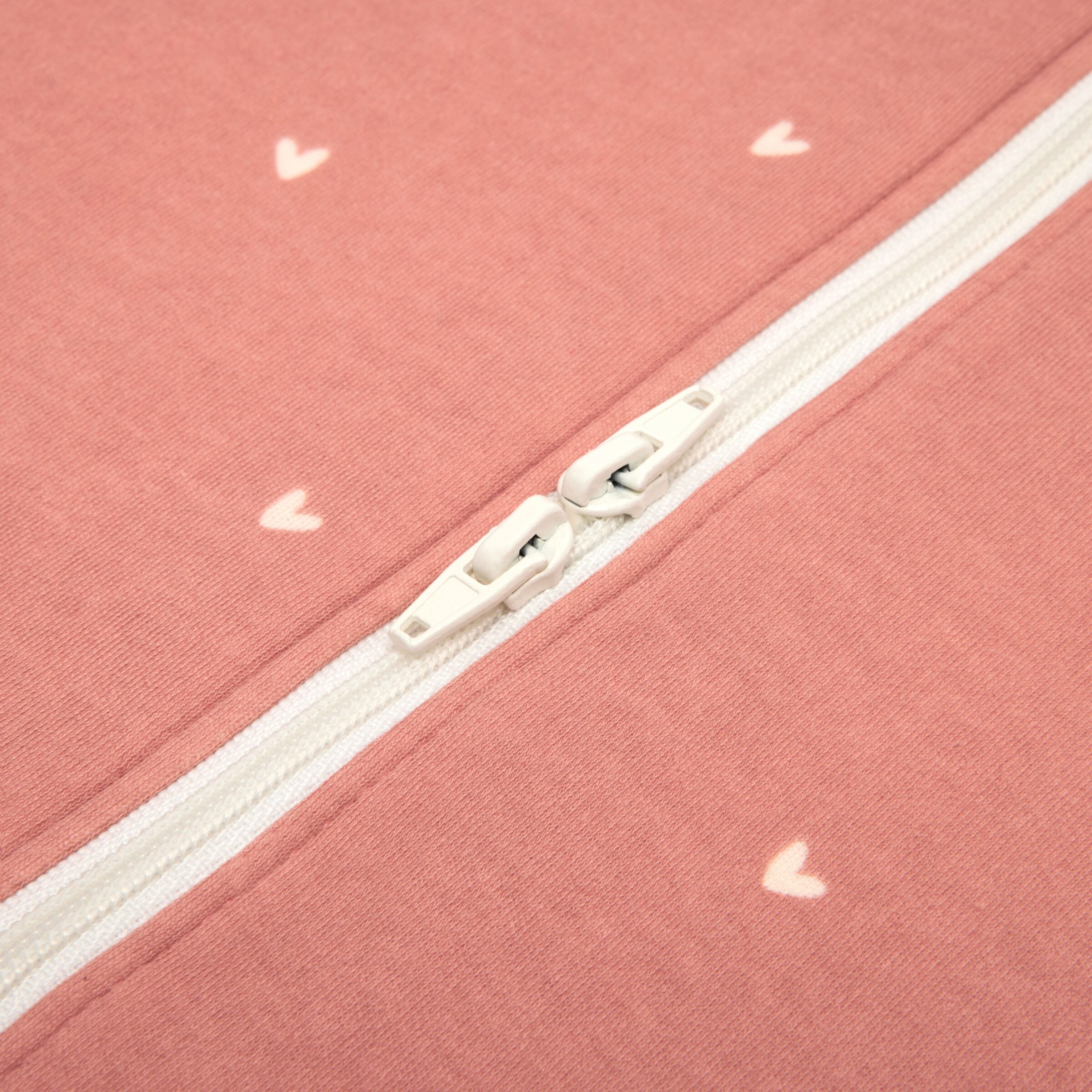 Ergobaby vreća za spavanje s nogavicama Rose Hearts (6-18/M) - Slika 2