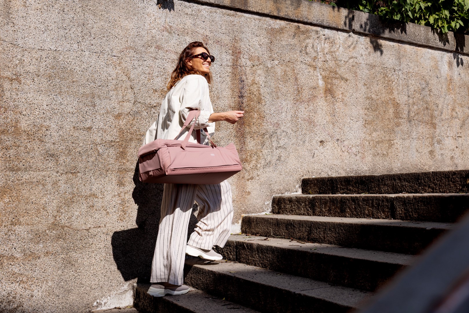 Voksi Carry me, mekana prijenosna košara Blush Pink Leaf - Slika 8